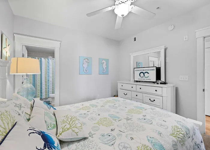 Bayview Grand 102